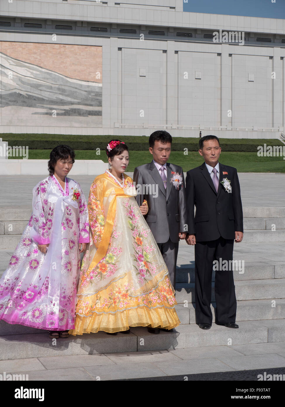 Suite nuptiale des couples à troupe artistique Mansudae Monument, Pyongyang, Corée du Nord, d'Asie Banque D'Images