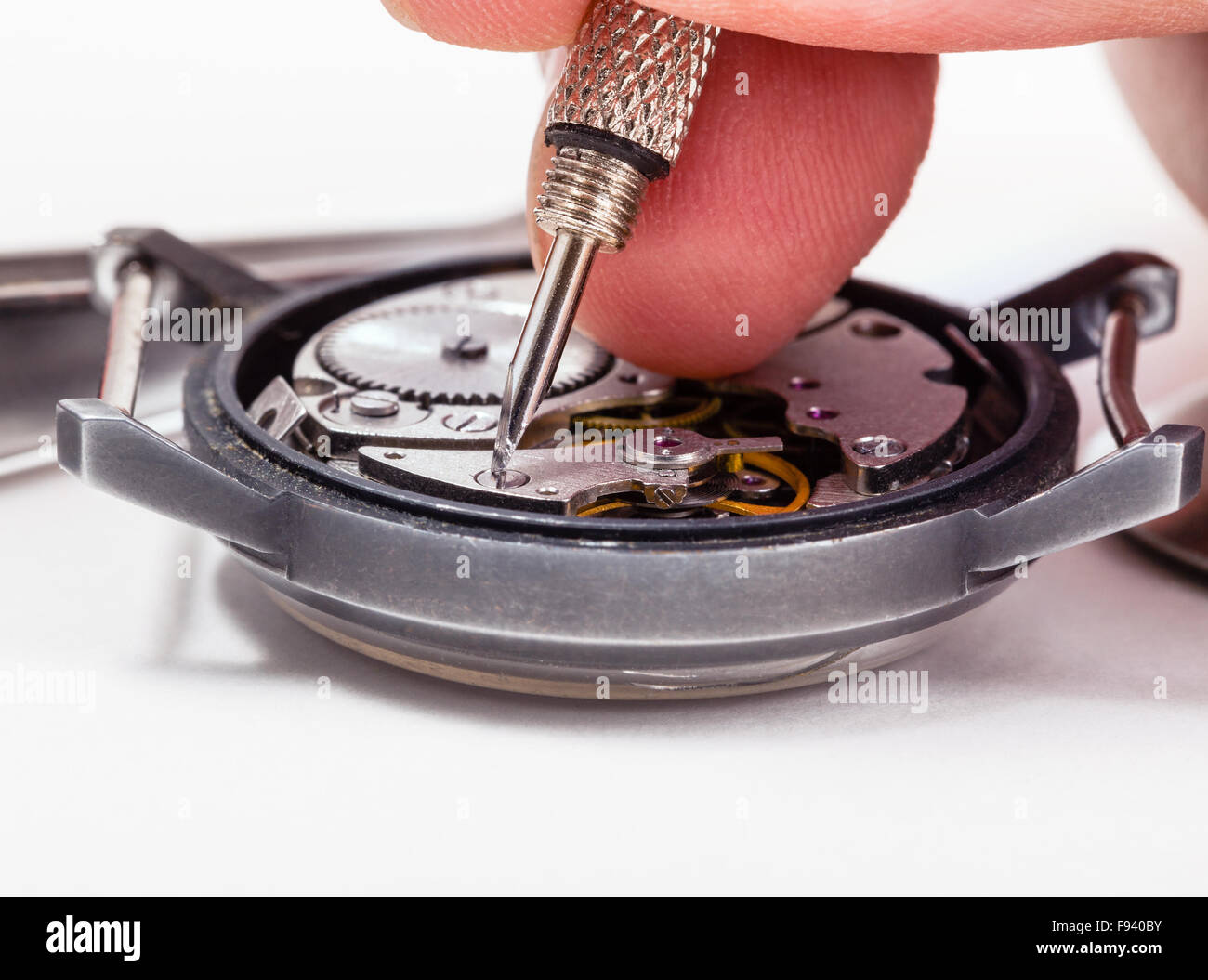 Réglage de la montre-bracelet mécanique ancienne - réparations réparateur watch watch ancienne close up Banque D'Images