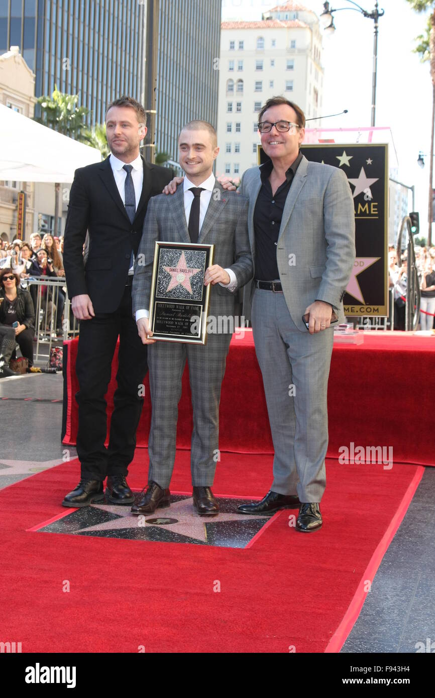Daniel Radcliffe à l'Honneur avec étoile sur le Hollywood Walk of Fame en vedette : Chris Hardwick, Daniel Radcliffe, Chris Columbus Où : Los Angeles, California, United States Quand : 12 Nov 2015 Banque D'Images