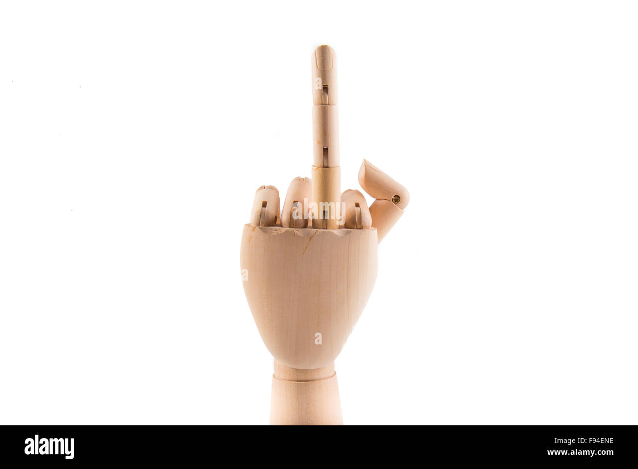 Main en bois montrant le doigt moyen sur fond blanc Banque D'Images