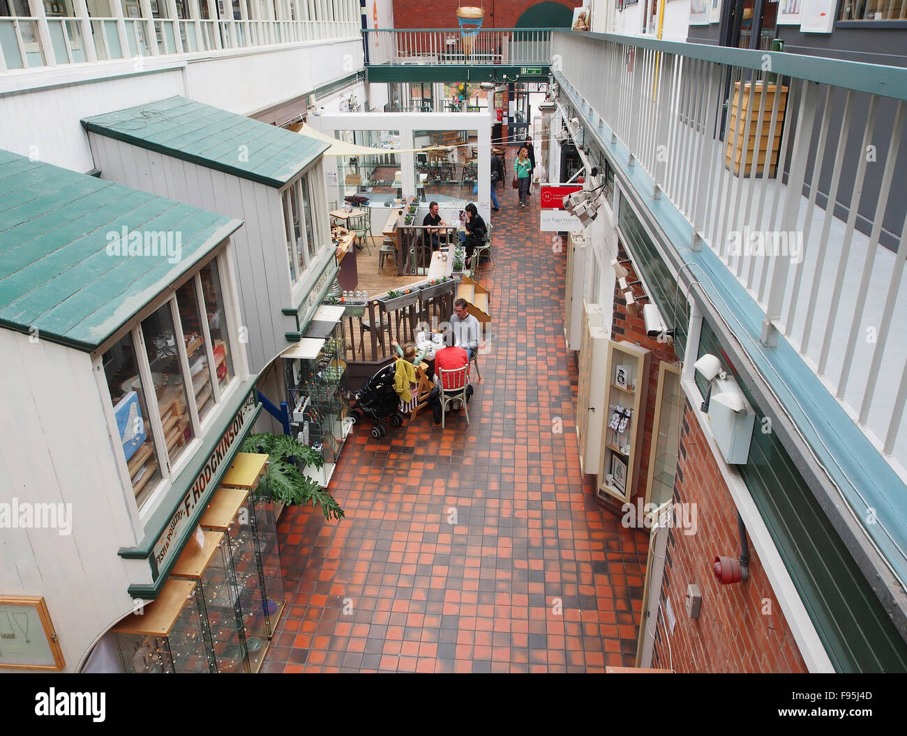 Intérieur de la conception et de l'artisanat de Manchester Center sur Oak Street, dans le quartier Nord de Manchester, Royaume-Uni. Banque D'Images
