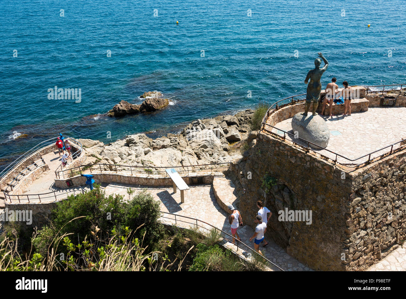 Mesures pour Monument à la femme de pêcheur, Lloret de Mar, Costa Brava, province de Gérone, Catalogne, Espagne Banque D'Images