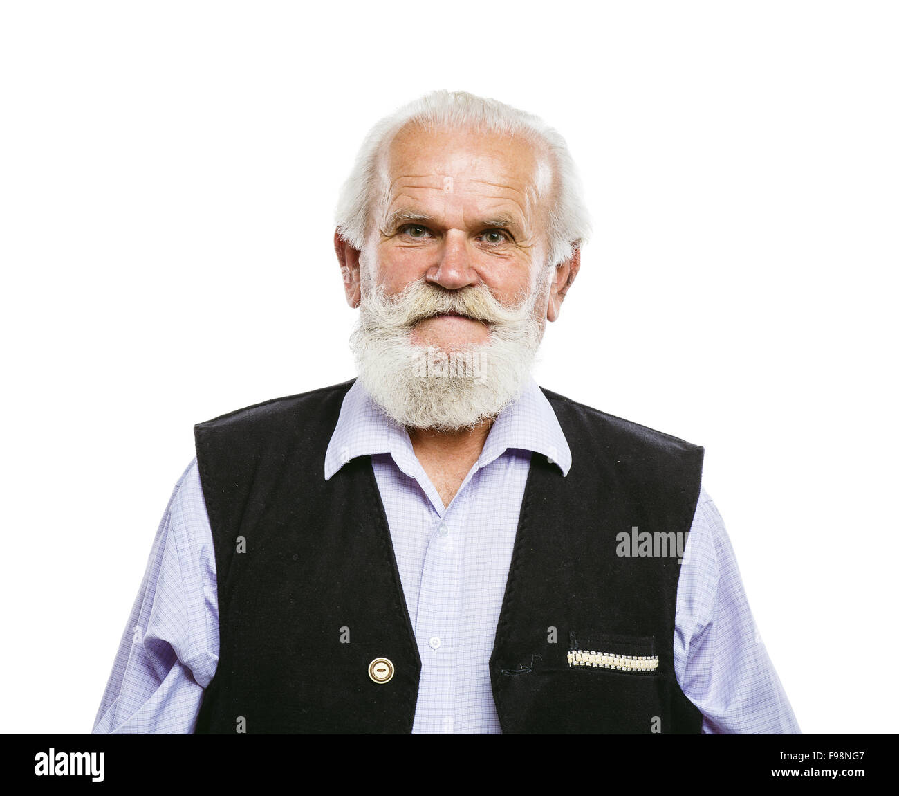 Portrait de vieux barbu, posant en studio sur fond blanc Banque D'Images