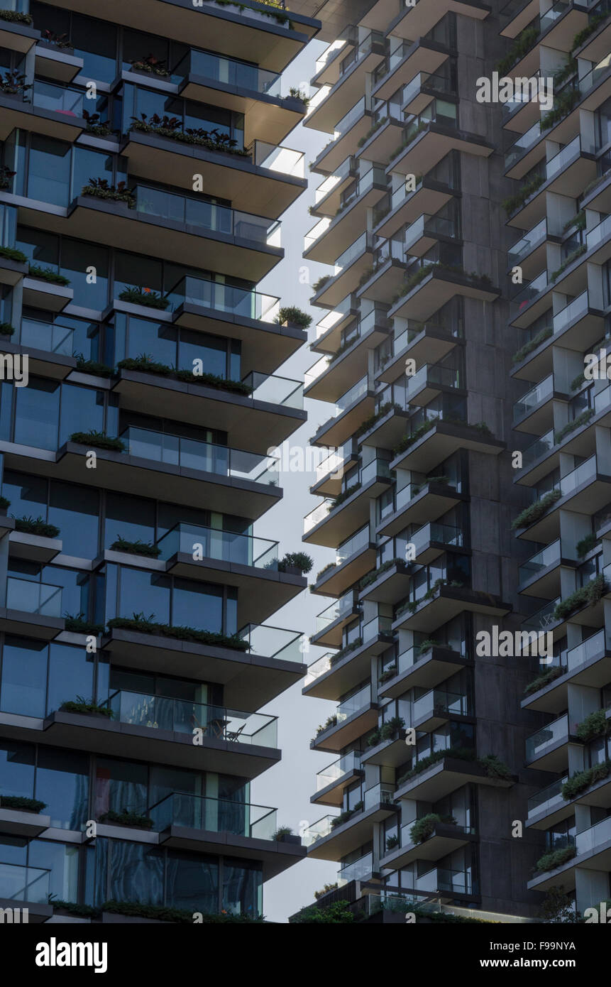 Appartements modernes de haute élévation à Sydney, Nouvelle-Galles du Sud, Australie construits très près l'un de l'autre Banque D'Images