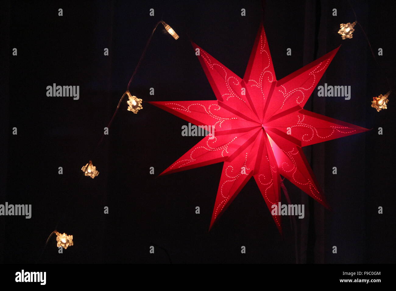 L'étoile de Noël rouge Banque D'Images