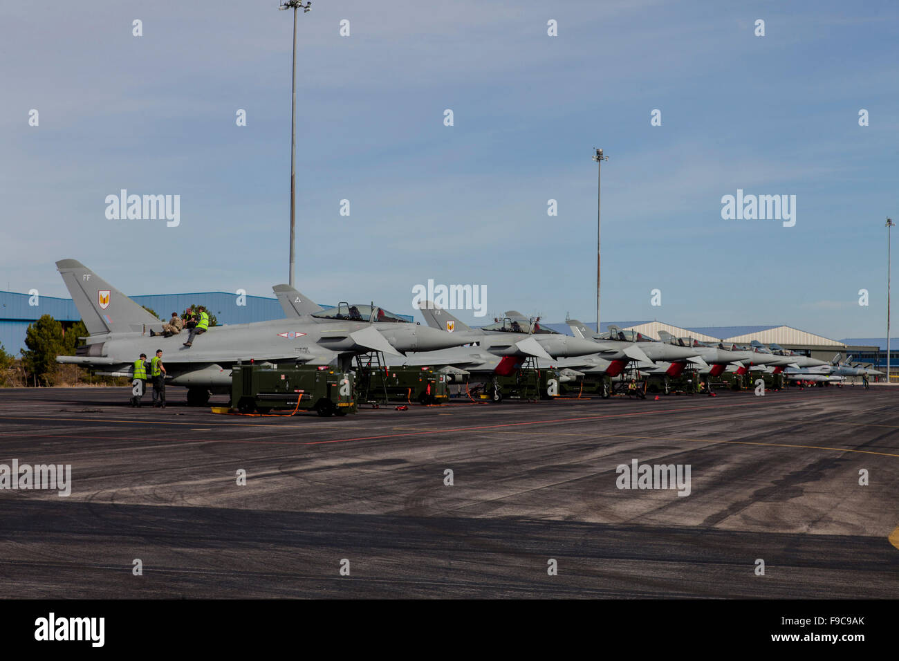 Typhoon de la Royal Air Force d'avions de chasse sur la ligne de vol au cours de l'exercice Trident Stade, Albacete, Espagne. Banque D'Images