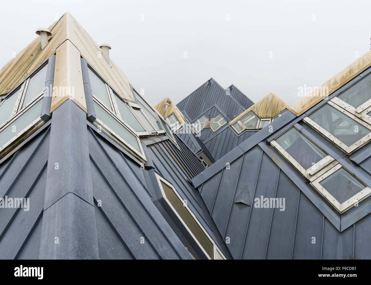 Les maisons cubiques (Kubuswoningen) de l'architecte Piet Blom à Rotterdam, Pays-Bas. Banque D'Images