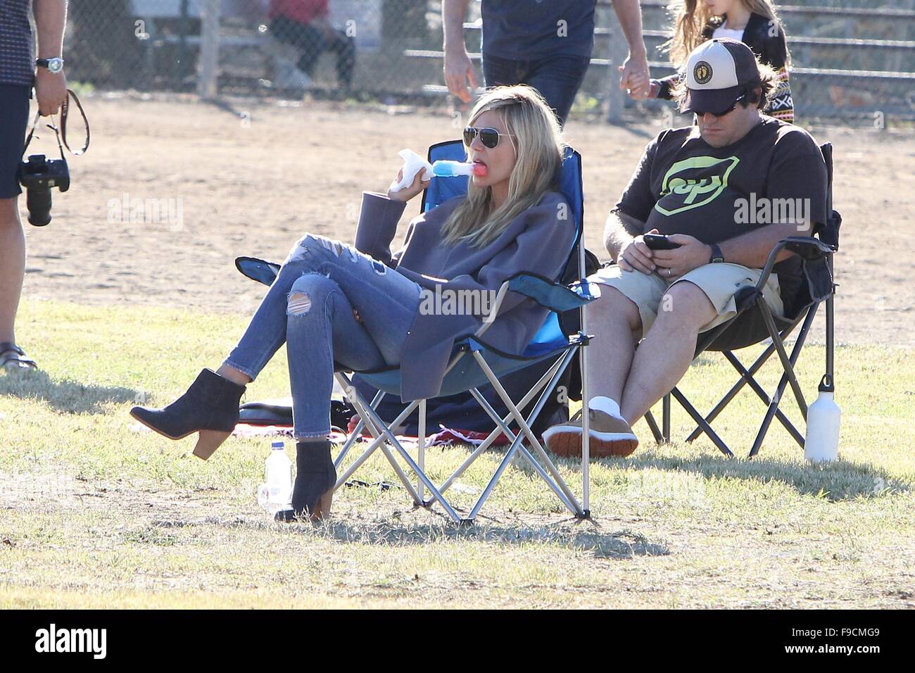 Heidi Klum et Seal regarder leurs enfants jouer dans un match de foot à Brentwood avec Heidi Klum : où : Los Angeles, California, United States Quand : 14 Nov 2015 Banque D'Images