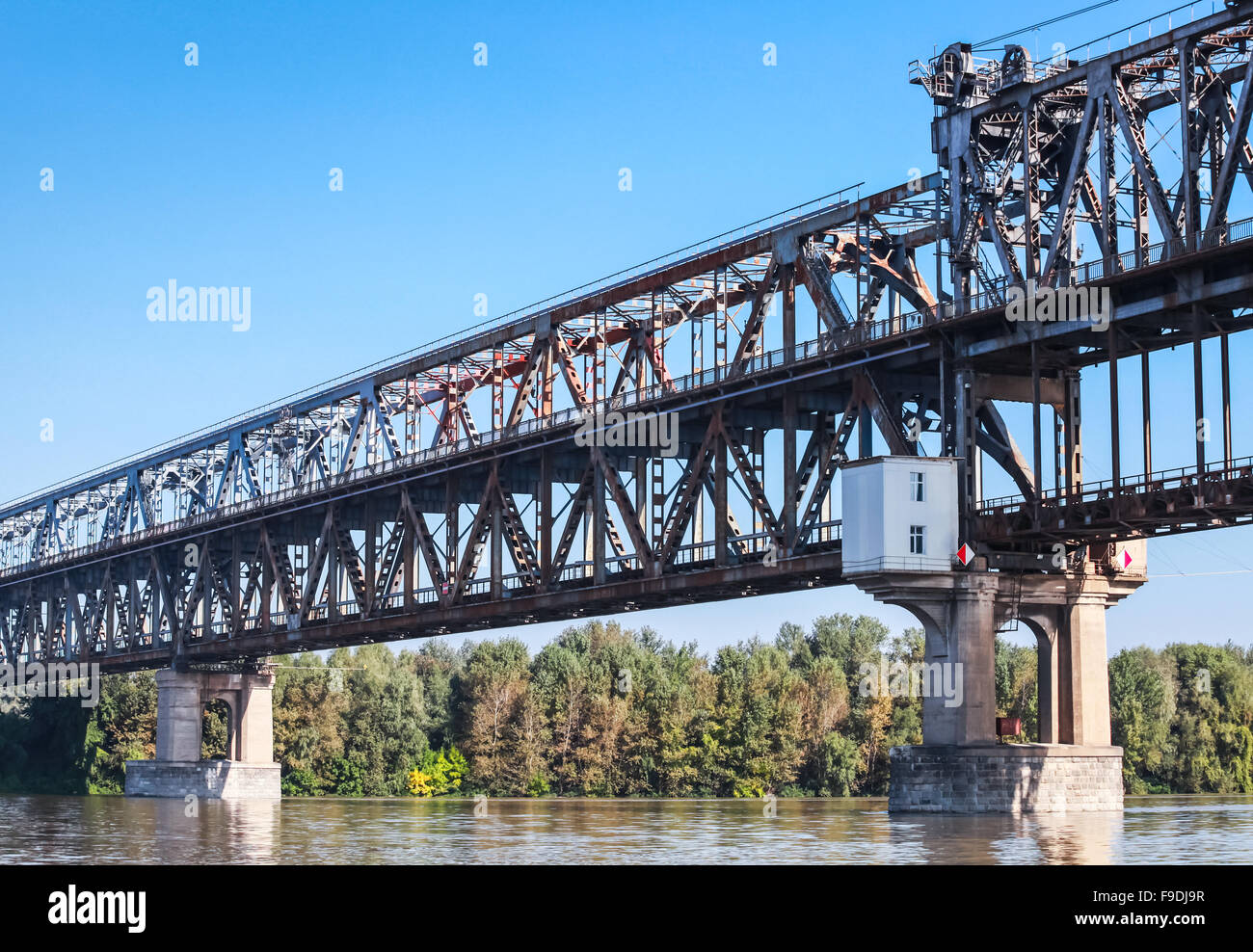 Pont du Danube connu sous le pont de l'amitié. Truss pont sur le Danube reliant entre banques bulgares et roumains Banque D'Images