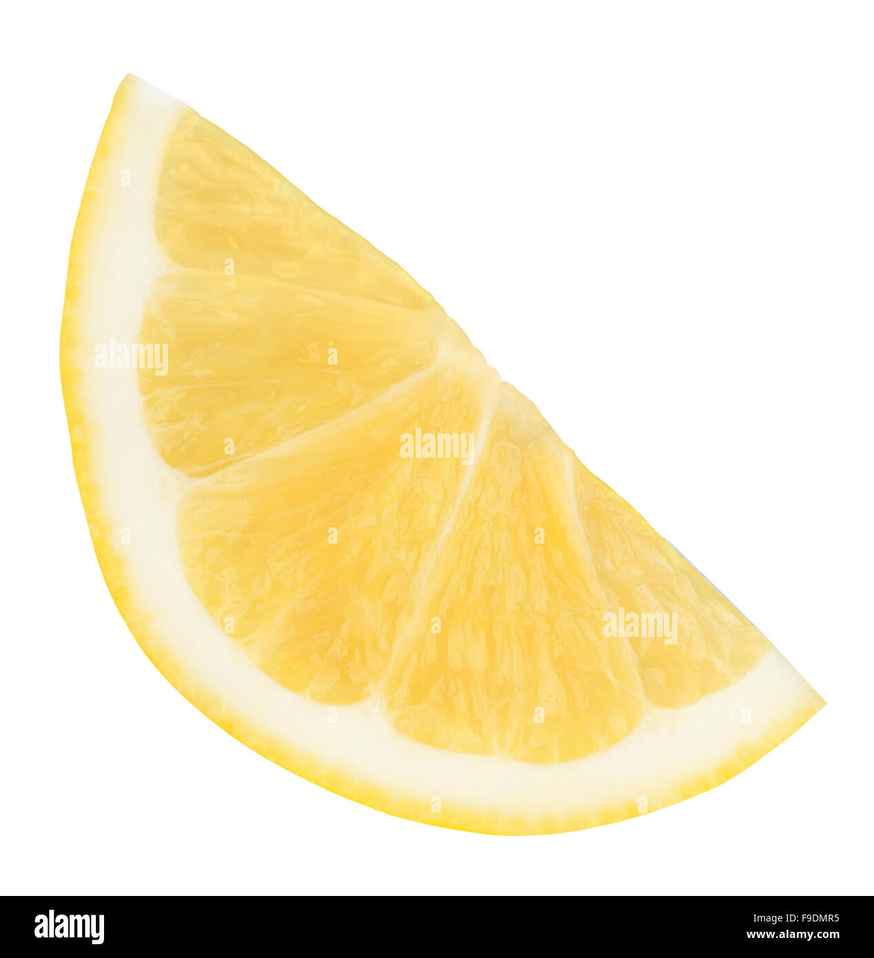 Une tranche de citron frais isolé sur fond blanc Banque D'Images