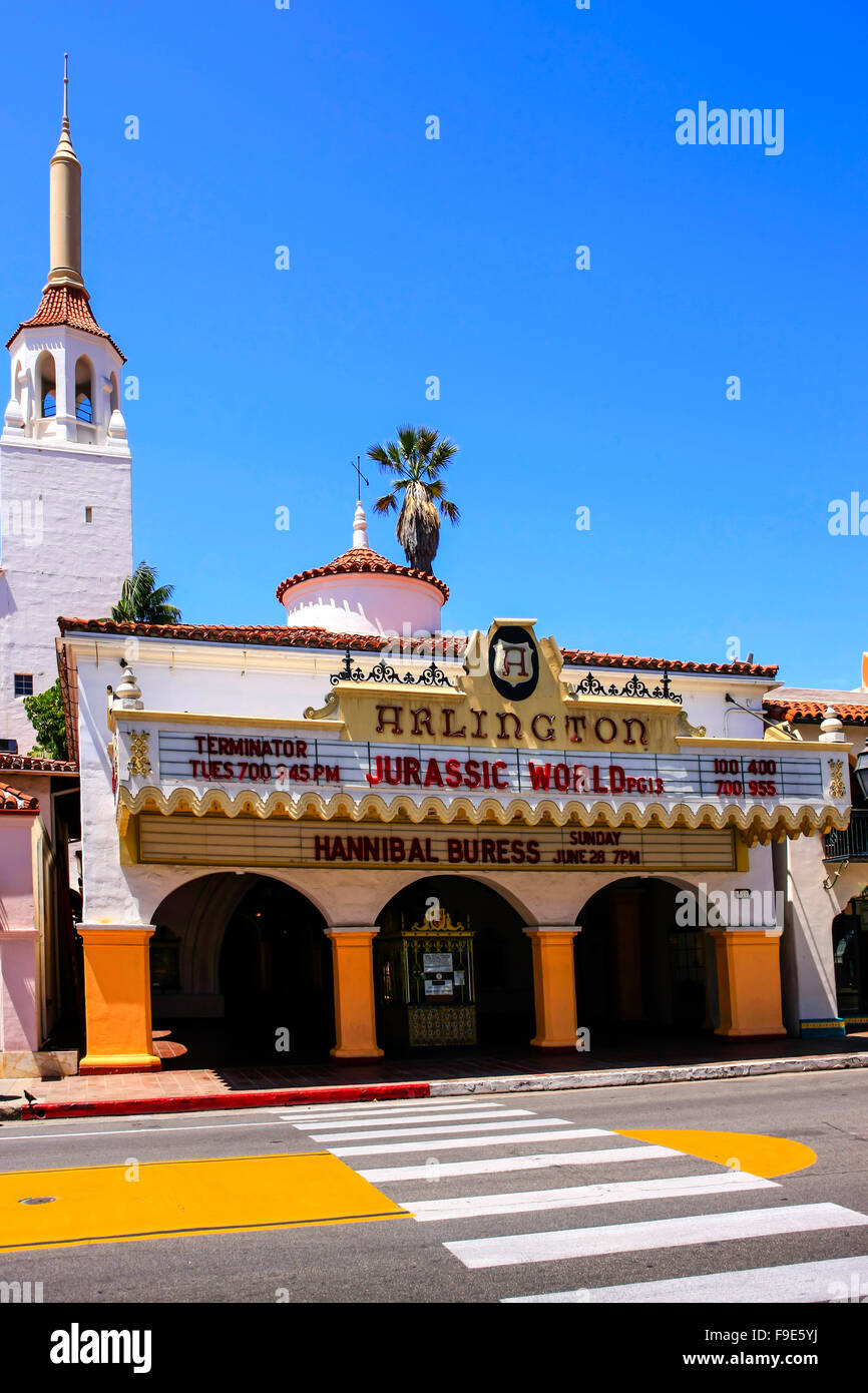L'Arlington Theater de State Street dans le centre-ville de Santa Barbara, CA Banque D'Images
