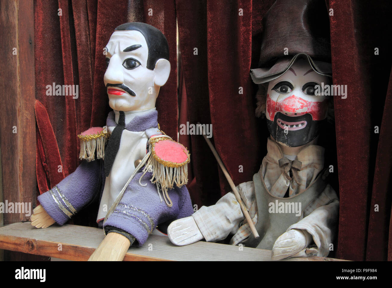 Guignol, marionnette traditionnelle, Lyon, France Photo Stock - Alamy