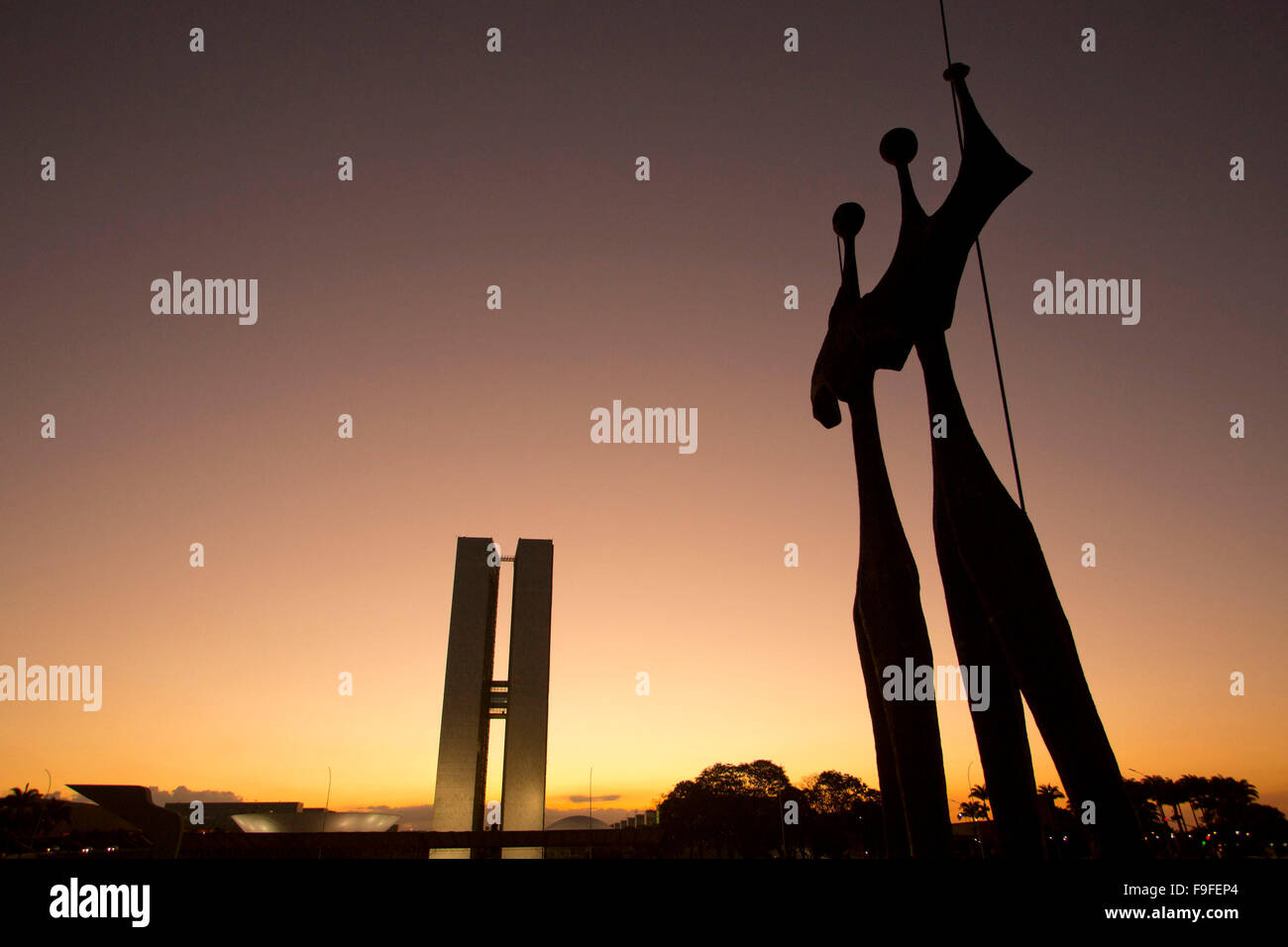 Brasilia, congrès et statue de Candangos par Bruno GIORGI Banque D'Images