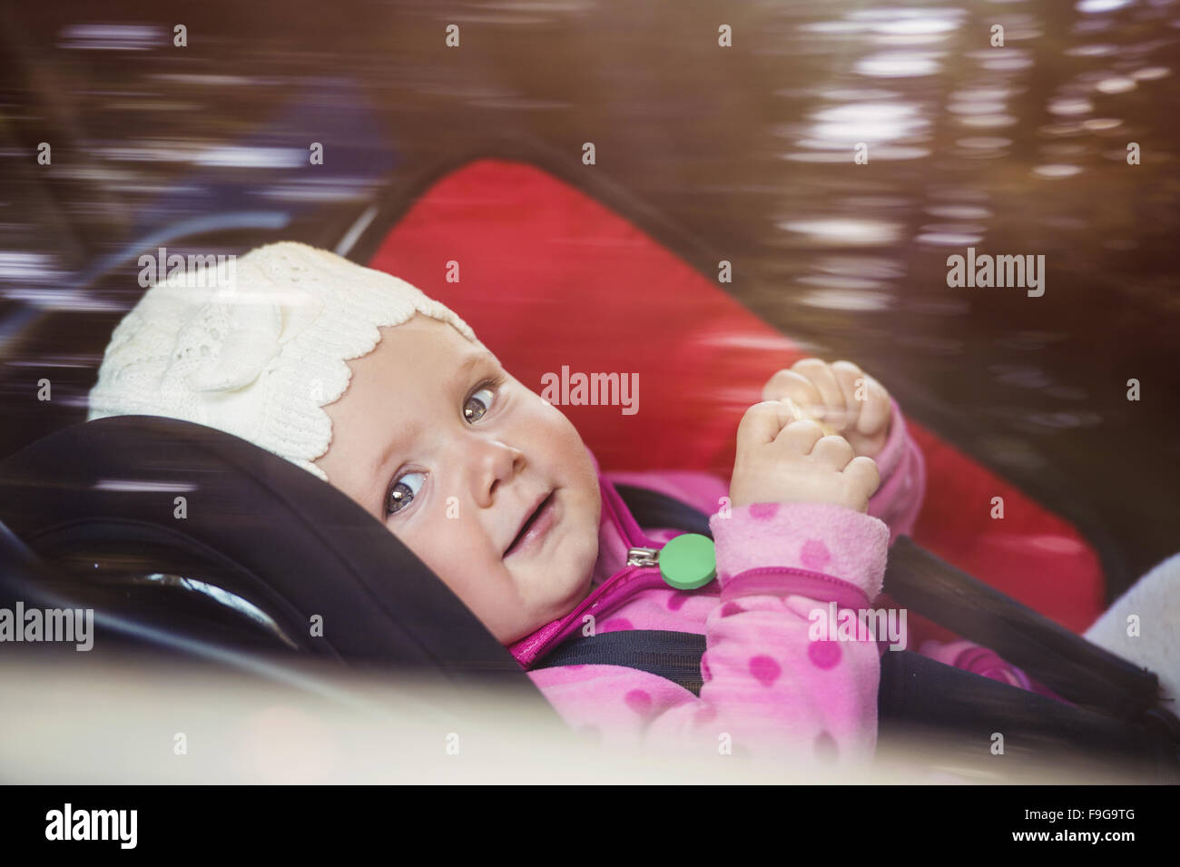 Voiture de bébé Banque de photographies et d'images à haute résolution -  Alamy