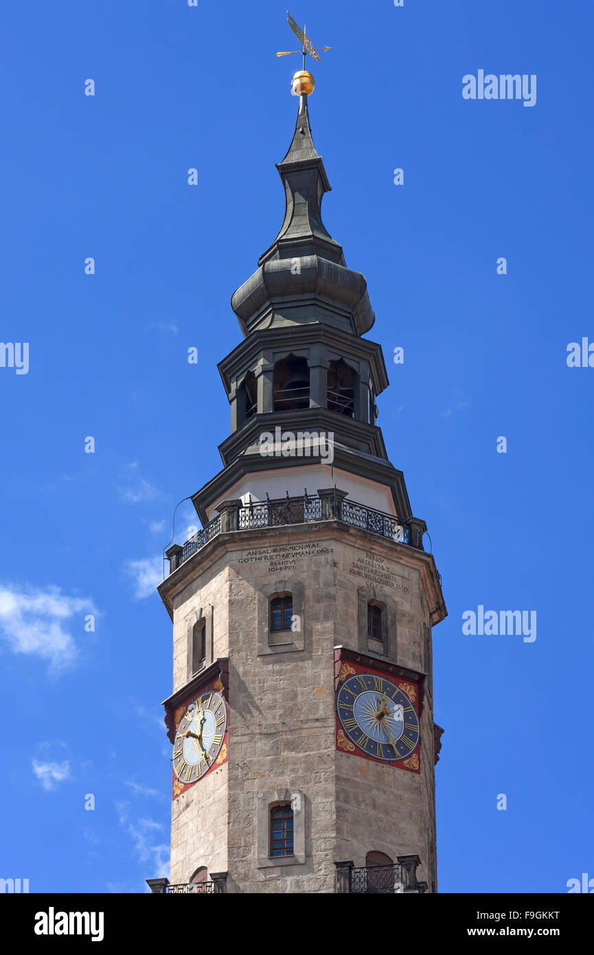 Vue détaillée, tour du vieil hôtel de ville, ciel bleu, Görlitz, Haute Lusace, en Saxe, Allemagne Banque D'Images