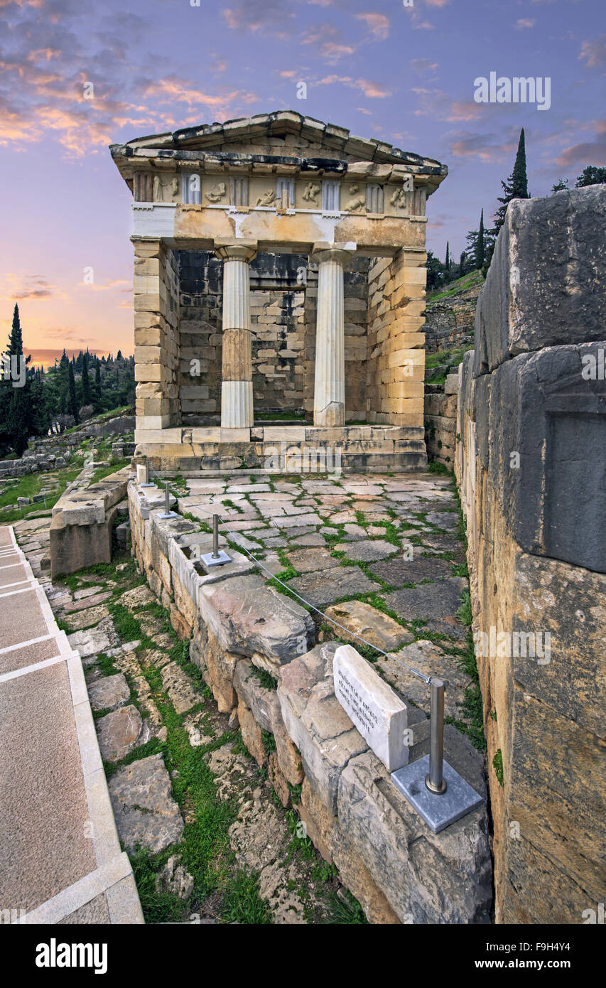 Le Conseil du Trésor des Athéniens à Delphes, site archéologique, dans la région de Fokida, Grèce centrale Banque D'Images