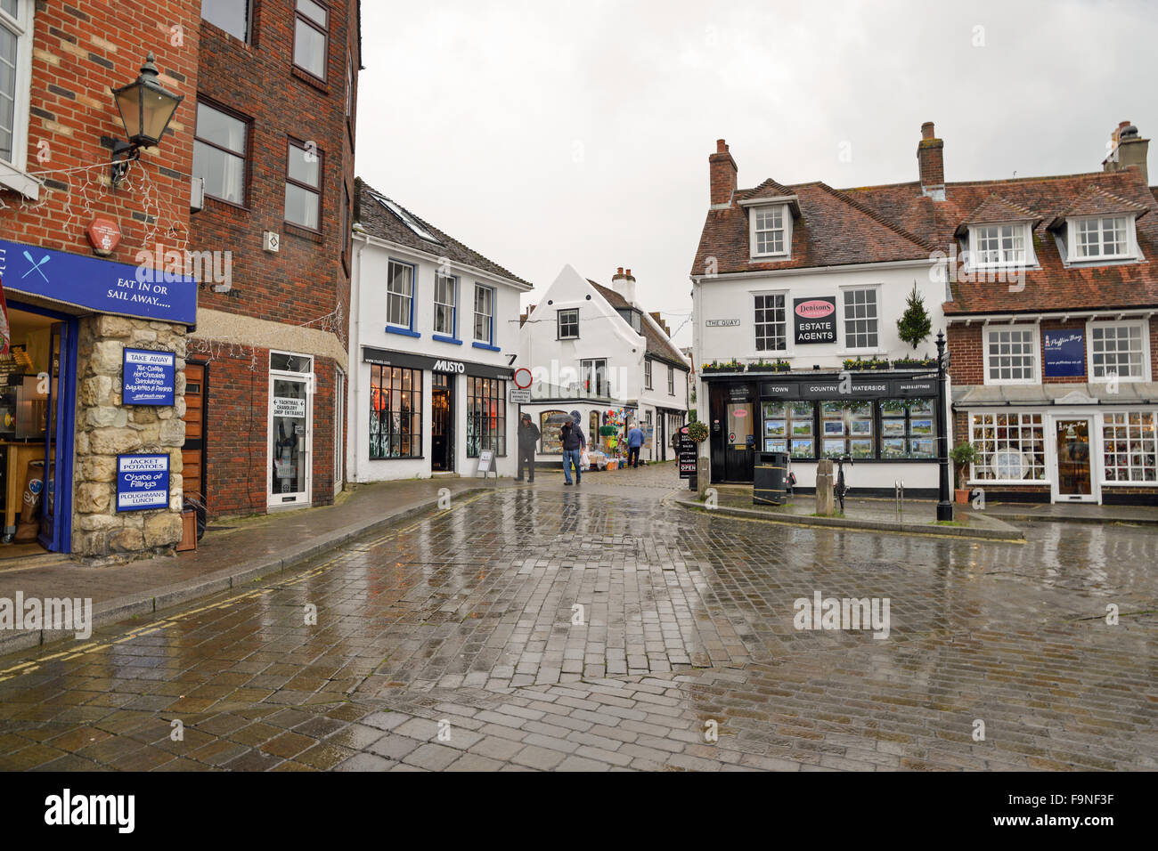 Rue pavée, à Lymington New Forest District Hampshire UK Banque D'Images