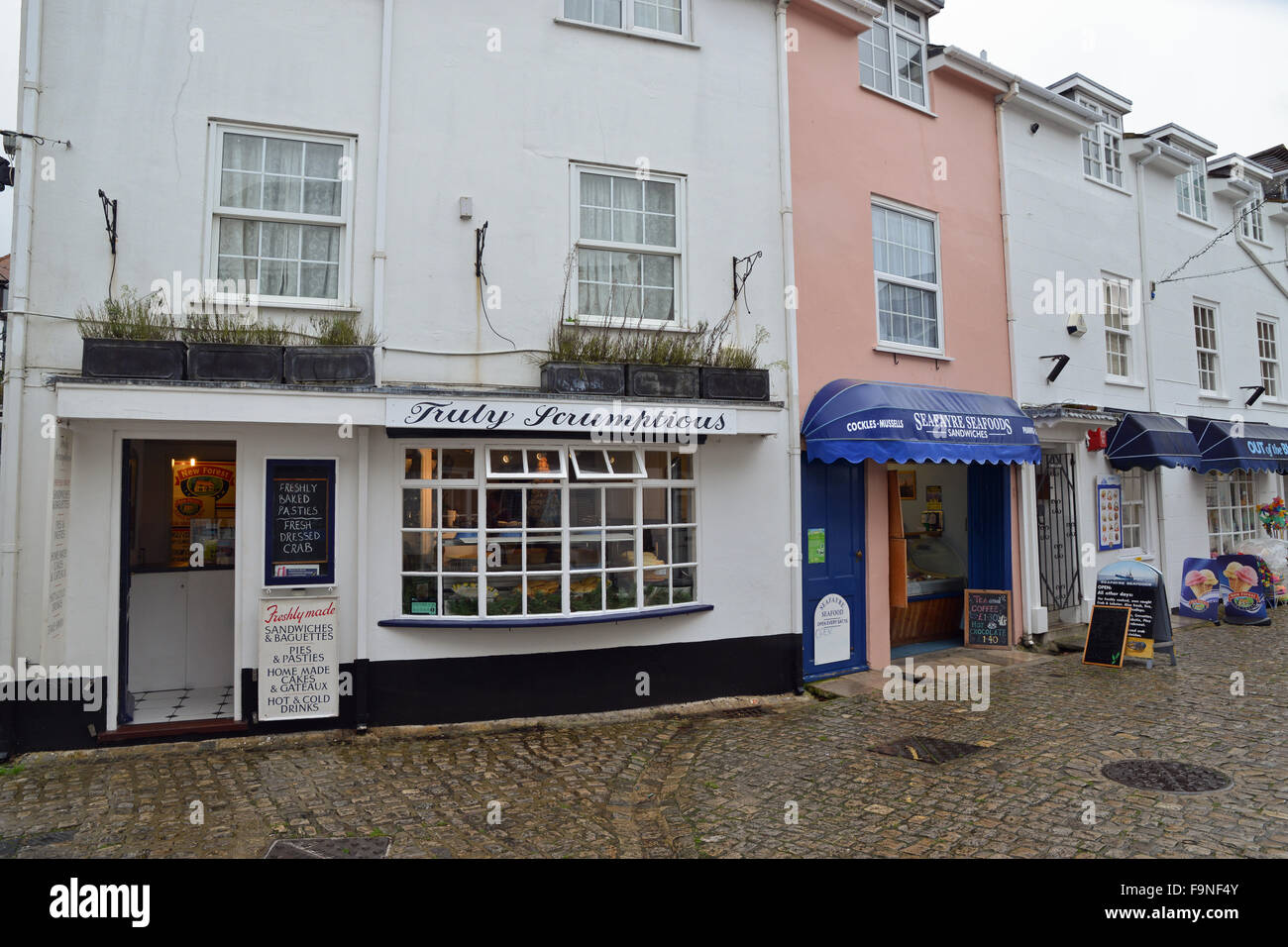Rue pavée, à Lymington New Forest District Hampshire UK Banque D'Images