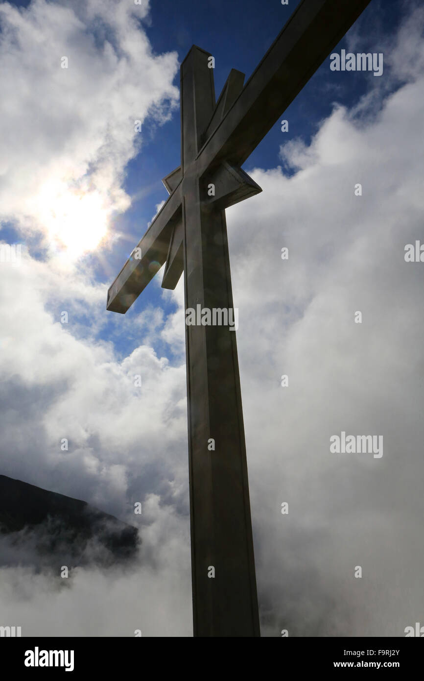 Croix. Sanctuaire de Notre Dame de la Salette. Banque D'Images