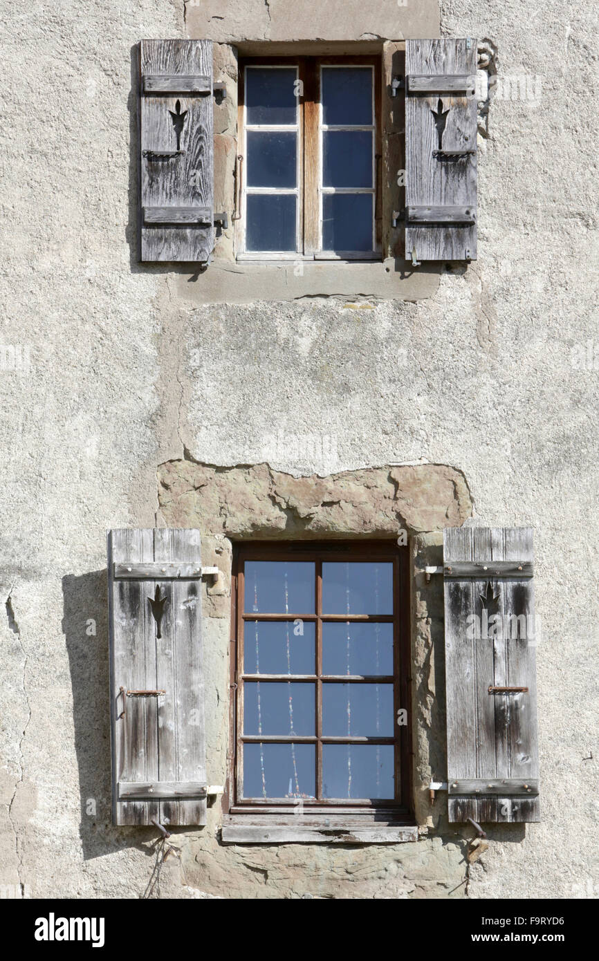 Vieilles fenêtres. Banque D'Images