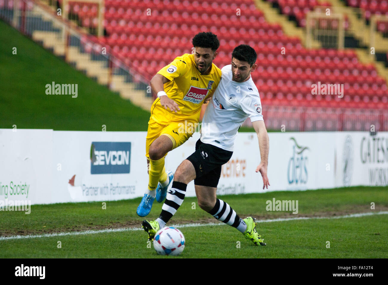 Gateshead FC vs Woking FC à Gateshead International Stadium, UK le samedi 19 décembre 2015 le de crédit Dan Cooke/Alamy Live News Banque D'Images