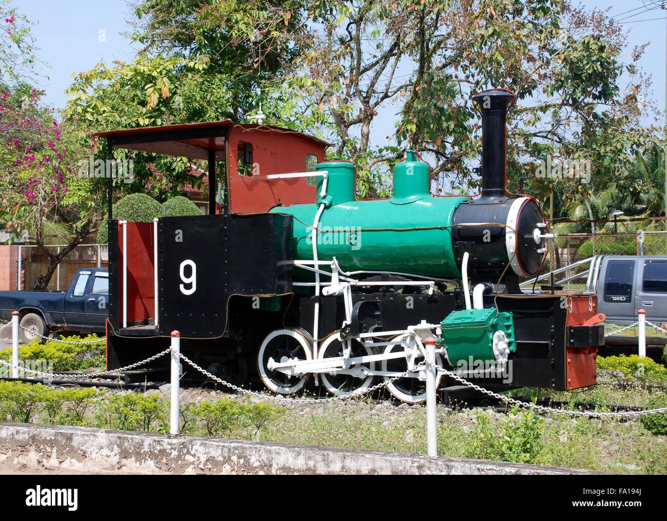 La station de train à voie étroite de Chumphon, Thaïlande Banque D'Images