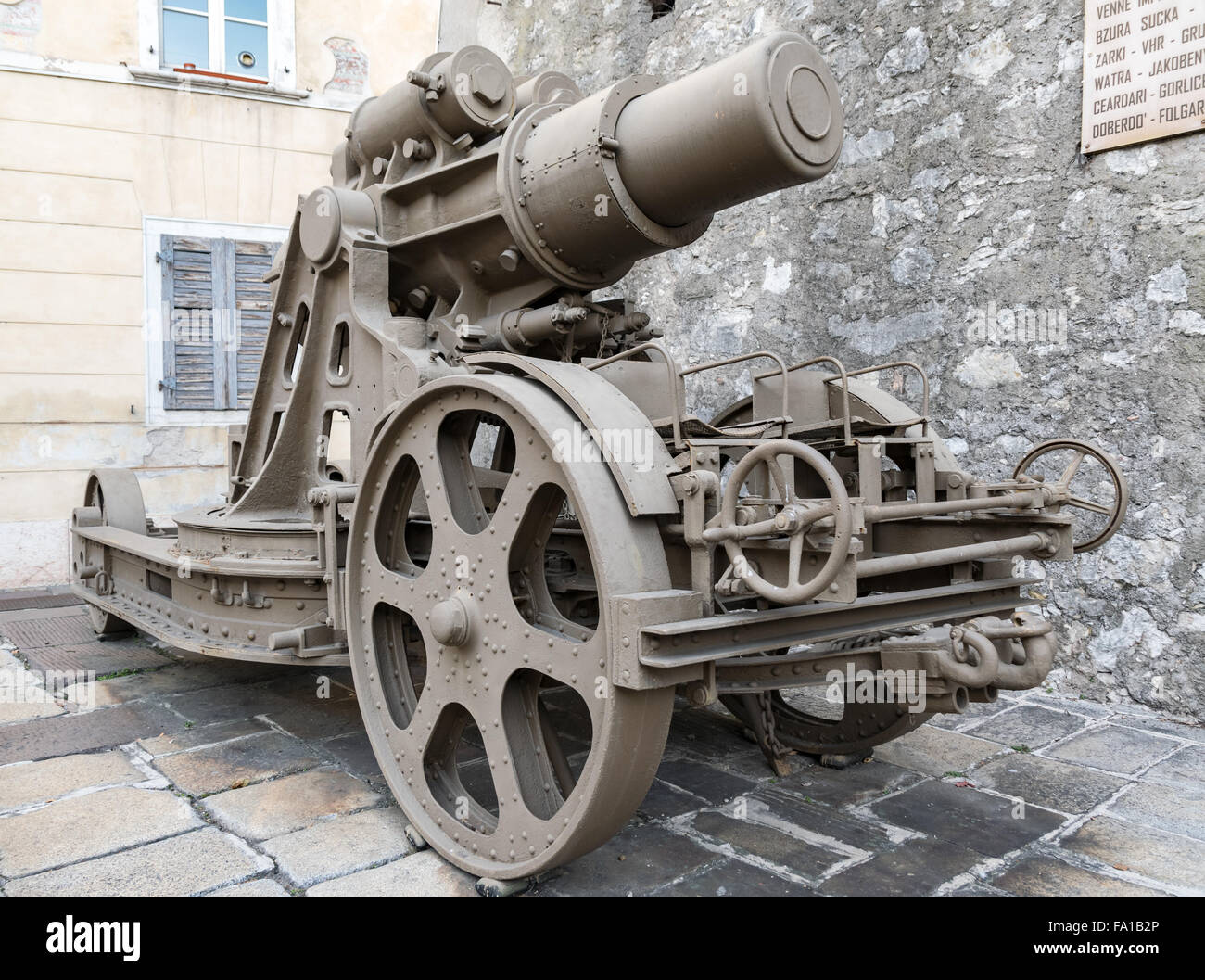 Mortier utilisé par les soldats italiens pendant la Première Guerre mondiale. Banque D'Images