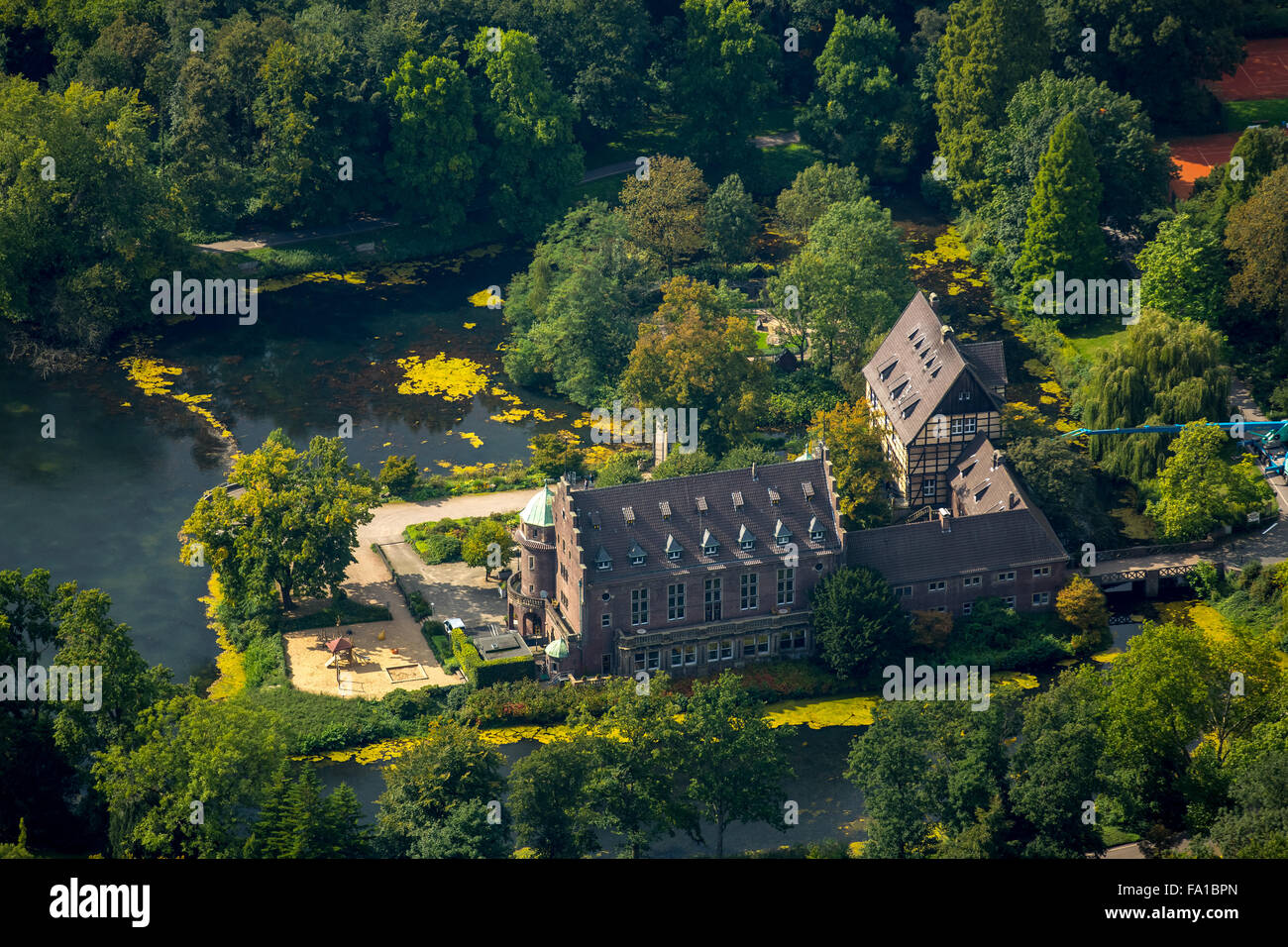 Château à douves, Hotel Wasserschloss Wittringen, Wittringen avec lac castle Wittringen, Bird island, château, Gladbeck, Ruhr, Banque D'Images