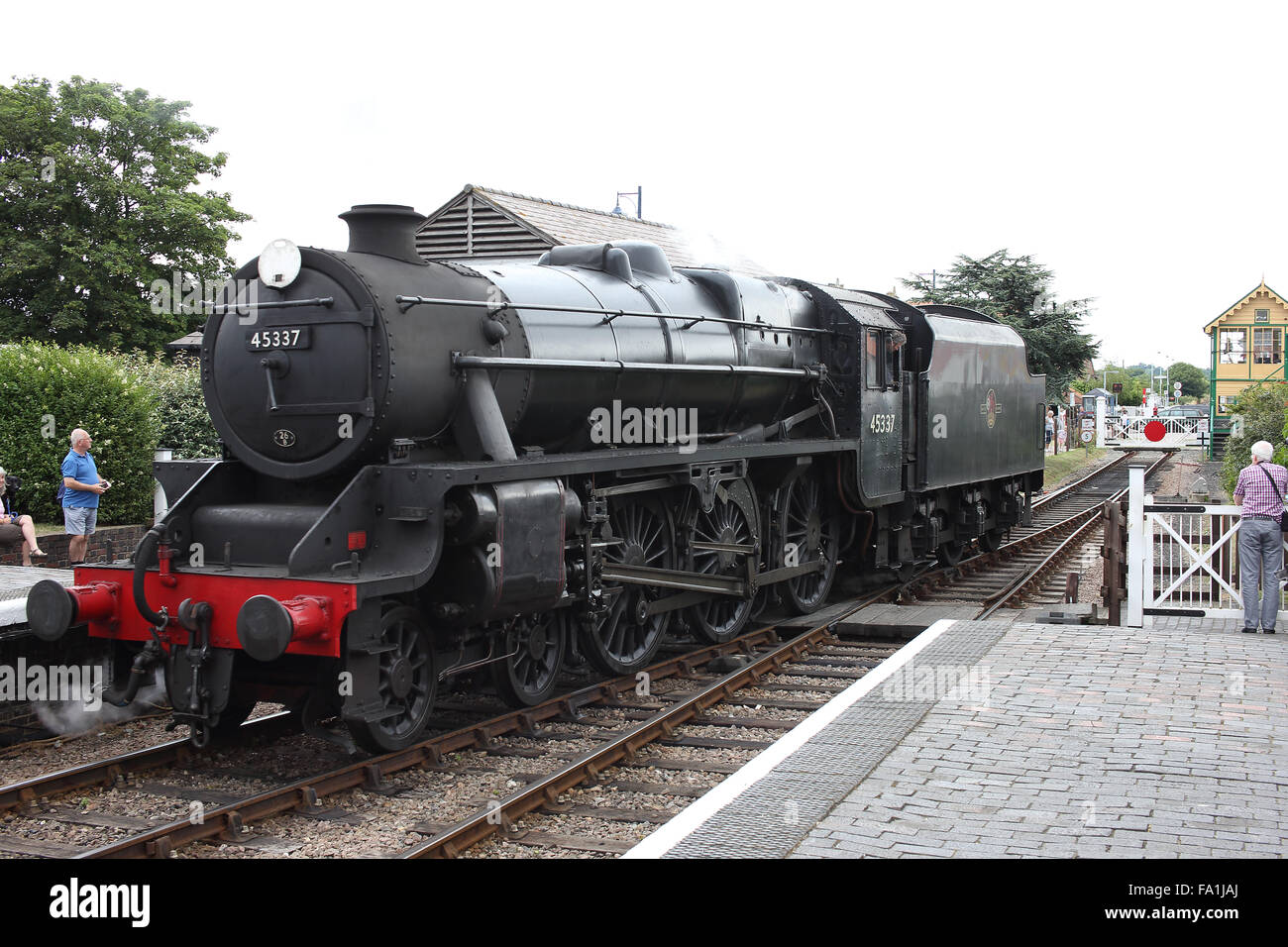 Stanier LMS Classe 5, 'Black', 5, 45337 à Sheringham station sur le chemin North Norfolk, Norfolk, Angleterre, Royaume-Uni. Banque D'Images