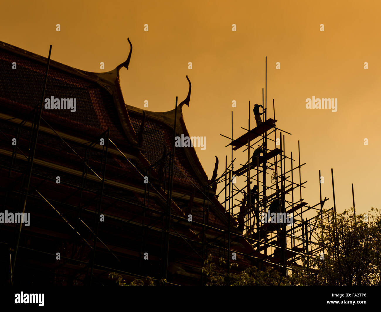 Rénové en Thaïlande silhouette pagode Banque D'Images