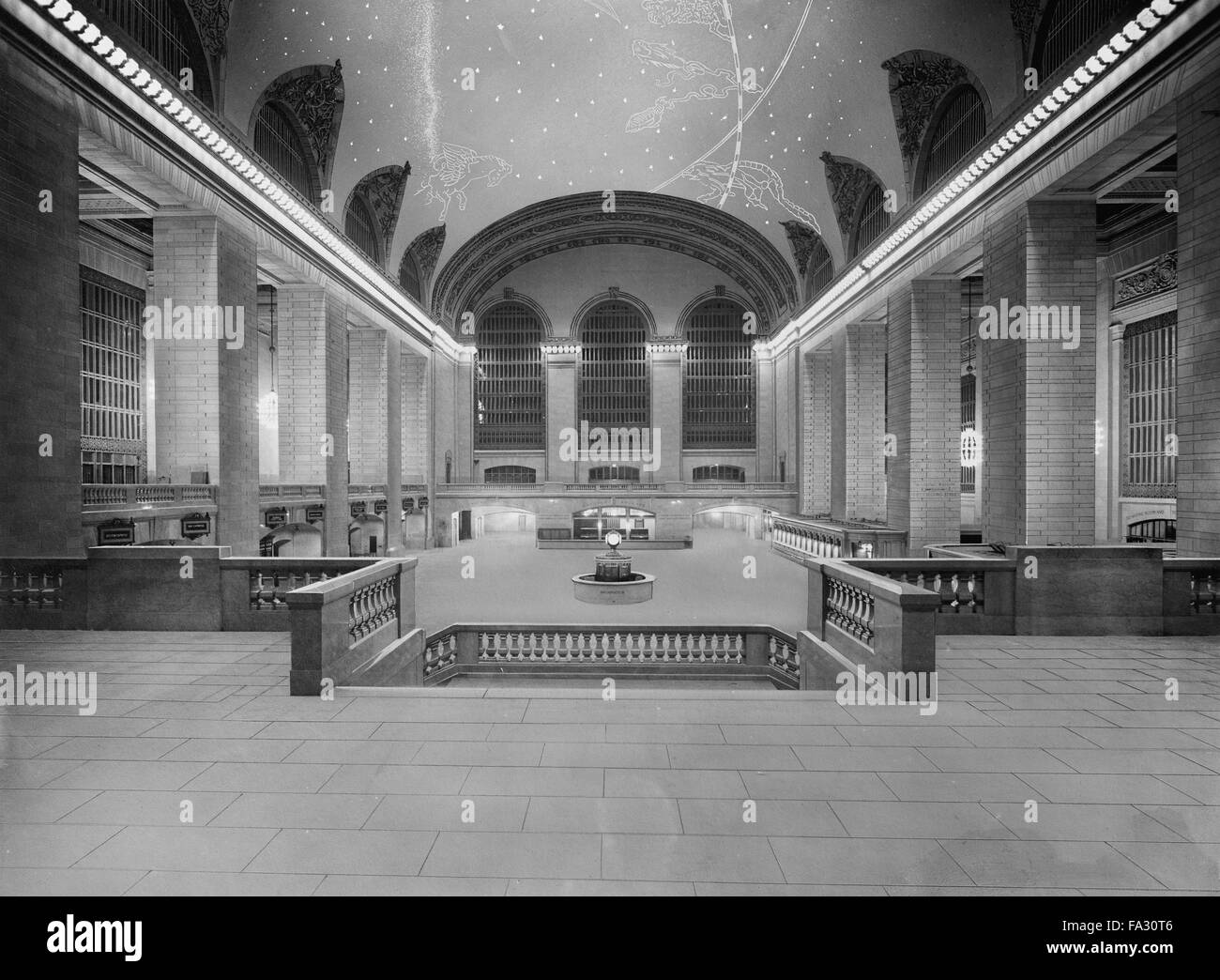 Hall principal, Grand Central Terminal, New York City, USA, vers 1913 Banque D'Images