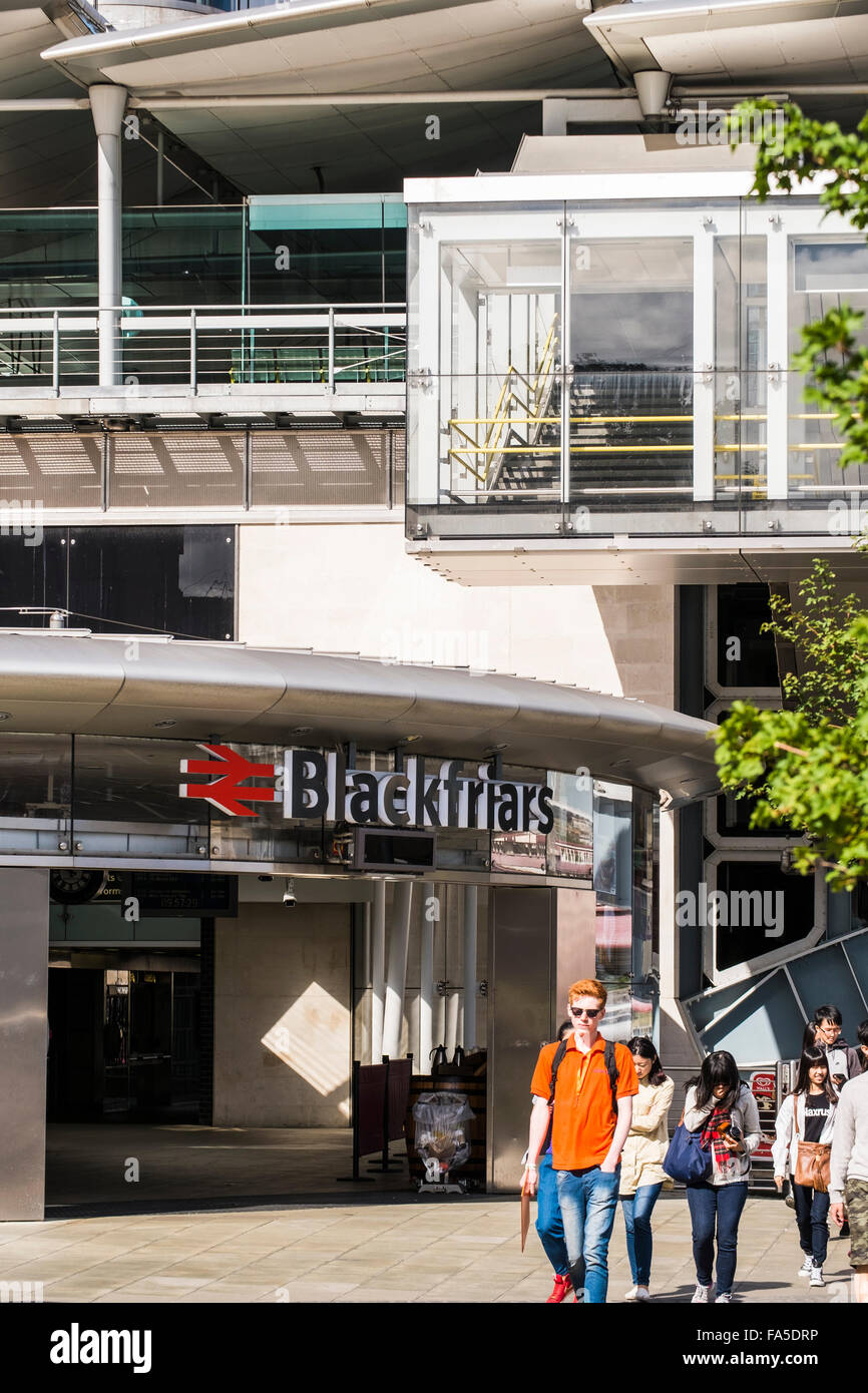 Blackfriars station, South Bank, Londres, Angleterre, Royaume-Uni Banque D'Images