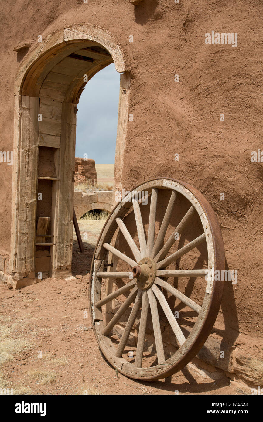 Fort Union National Monument, vieille roue de chariot, New Mexico, USA Banque D'Images