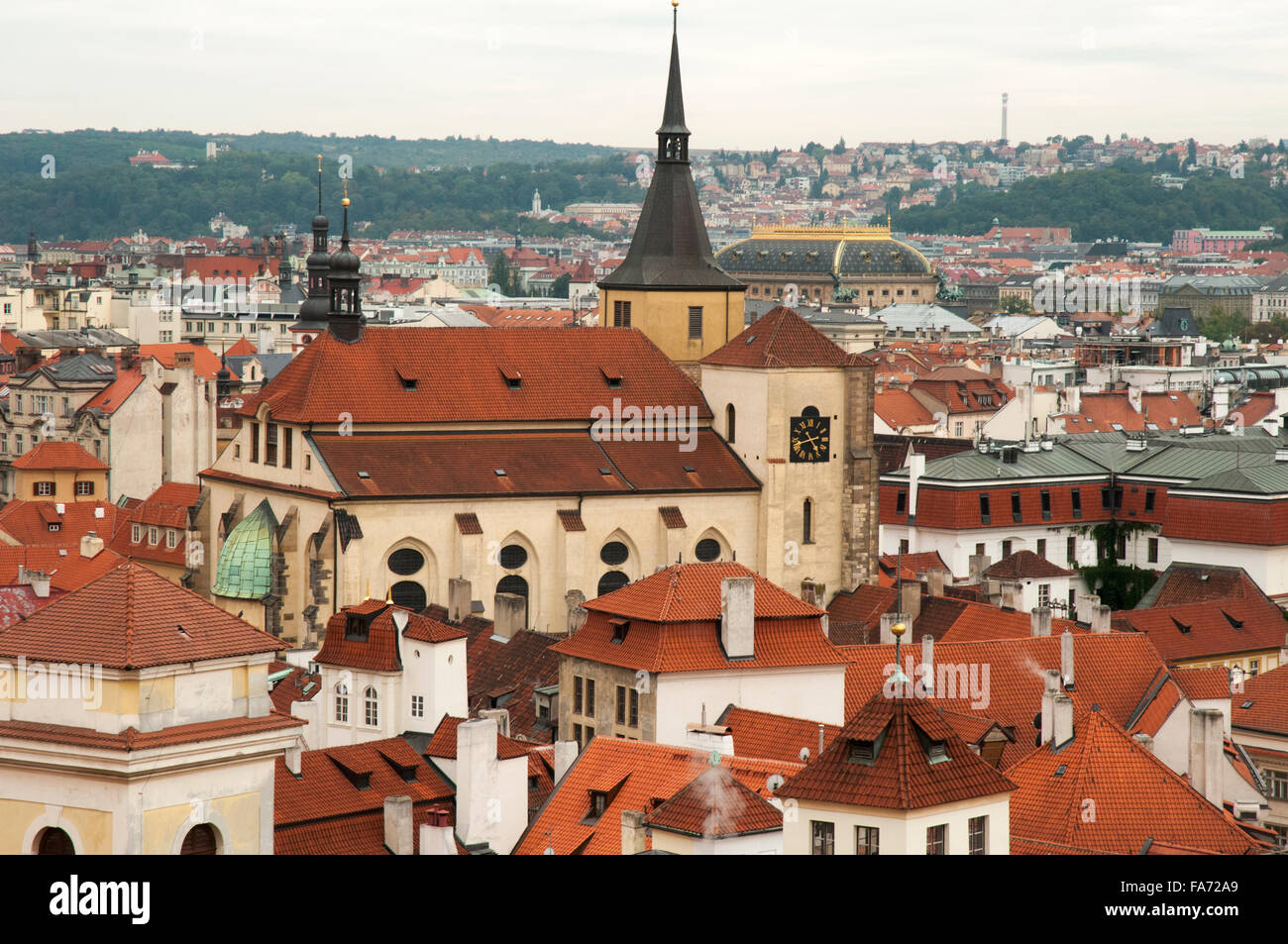 Belles vues sur Prague à partir de la tour de ville Stare Mesto, République Tchèque Banque D'Images