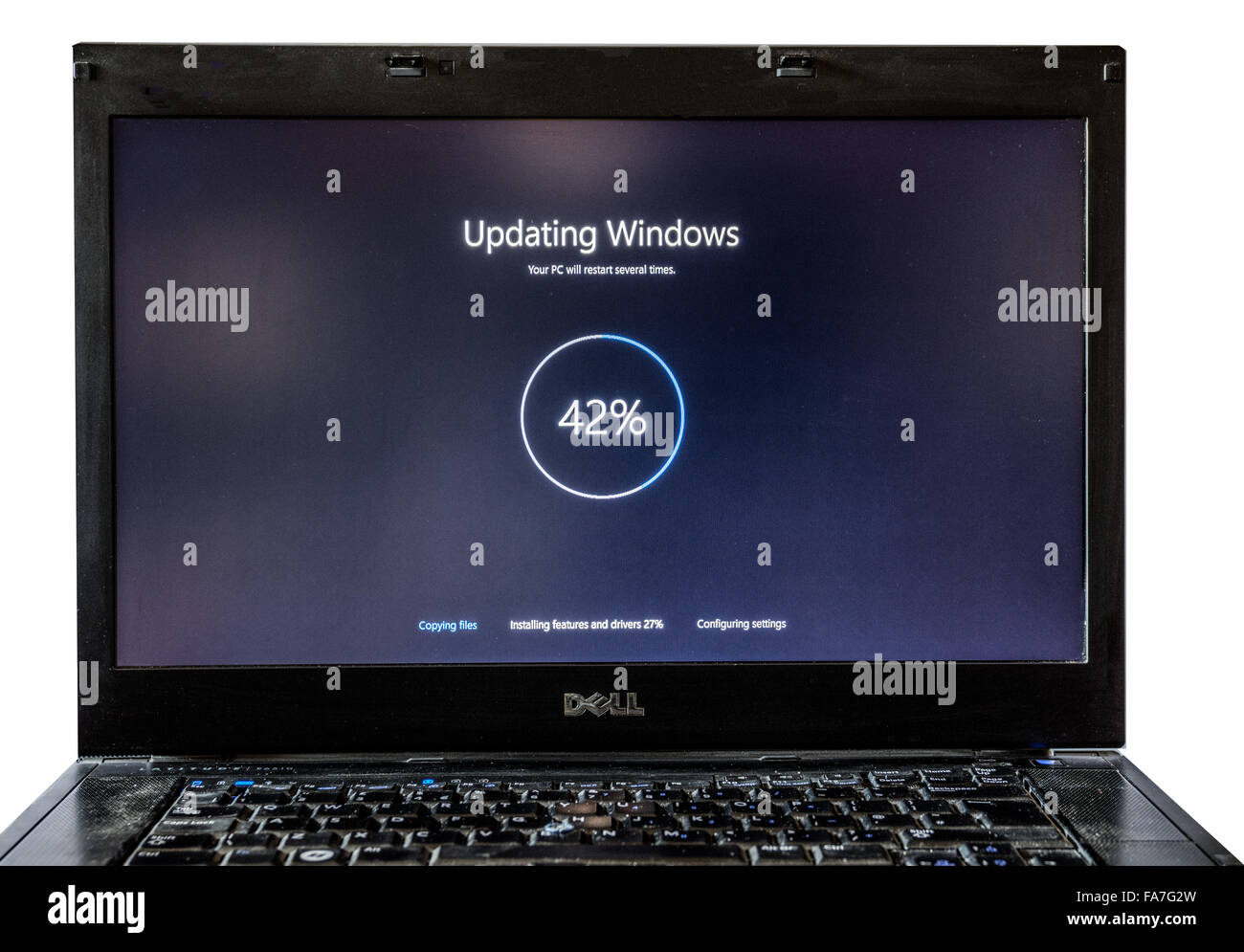Mousehole, Cornwall, UK. 23 décembre 2015. Certains utilisateurs ont aujourd'hui touché par une mise à jour Microsoft Windows 10 qui s'est pour certains plus d'une heure, pendant laquelle ils ont été incapables d'utiliser leur ordinateur. Crédit : Simon Yates/Alamy Live News Banque D'Images