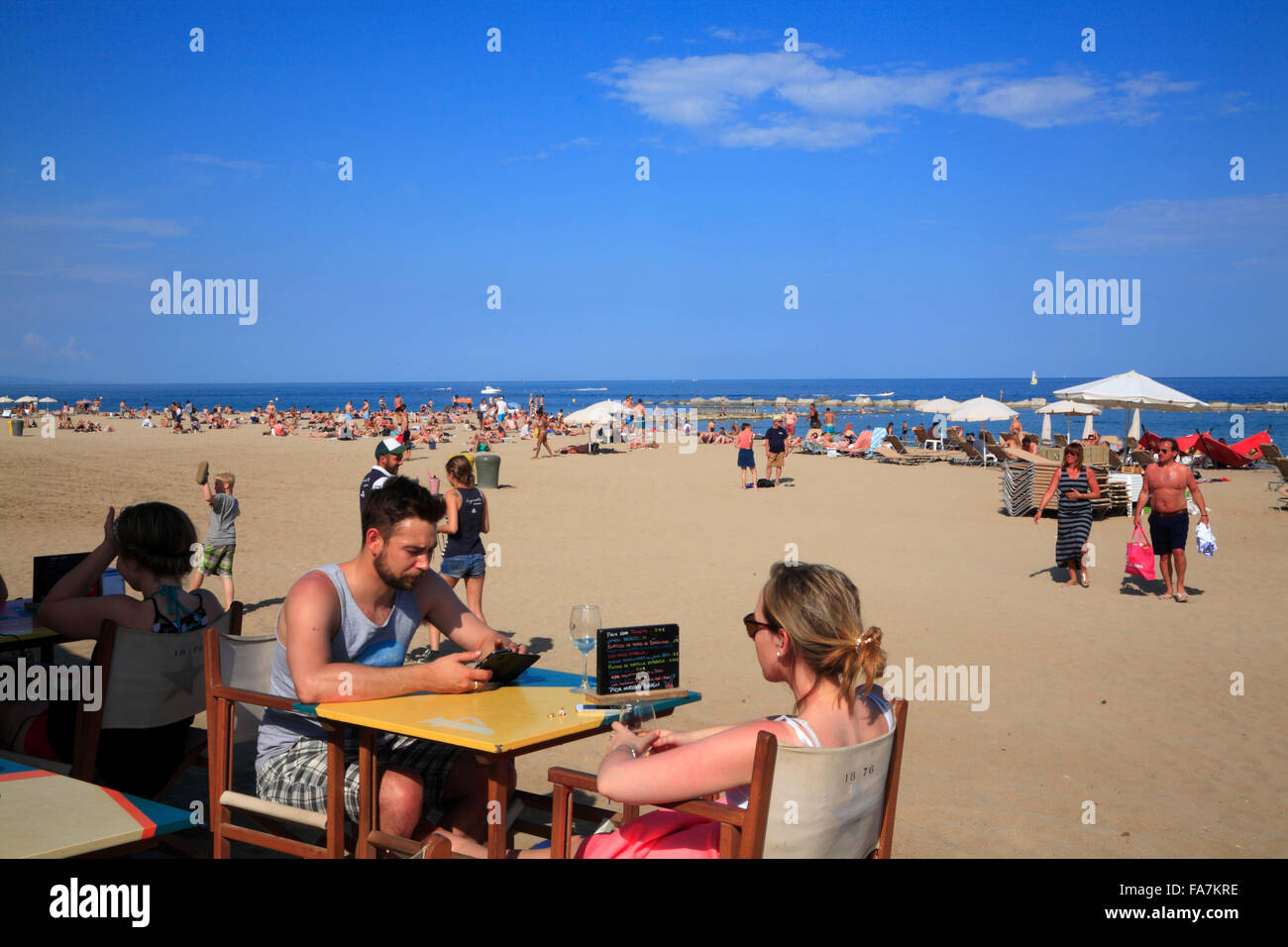 Café à la plage de Barceloneta, Barcelone, Espagne, Europe Banque D'Images