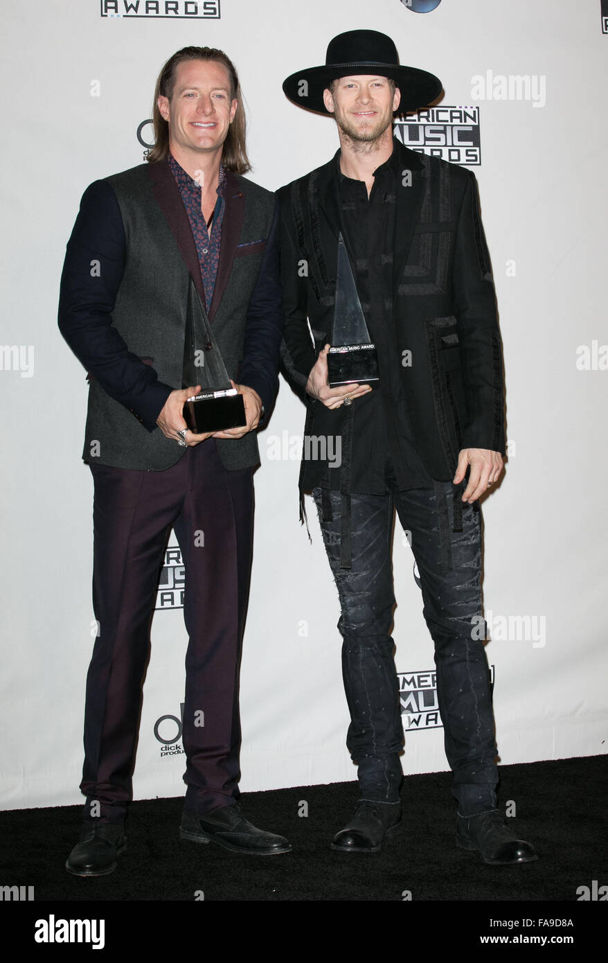 Assister à des célébrités 2015 American Music Awards au Théâtre de Microsoft. Avec : Tyler Hubbard, Brian Kelley, Floride Géorgie Ligne Où : Los Angeles, California, United States Quand : 22 Nov 2015 Banque D'Images
