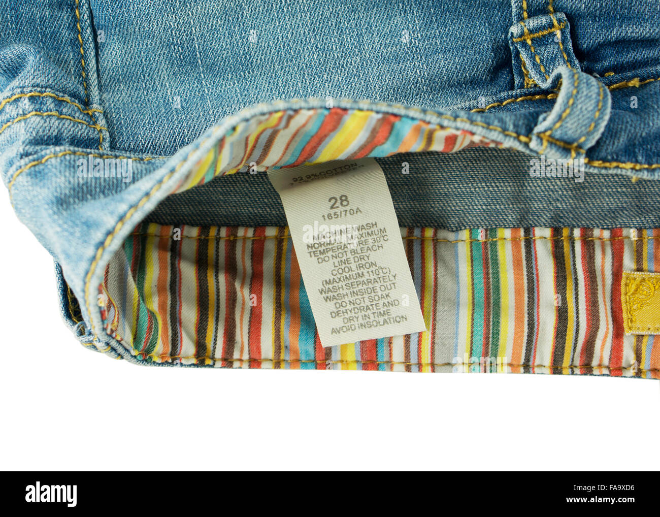 Marque de vêtements avec gros plan sur lavage jeans Photo Stock - Alamy