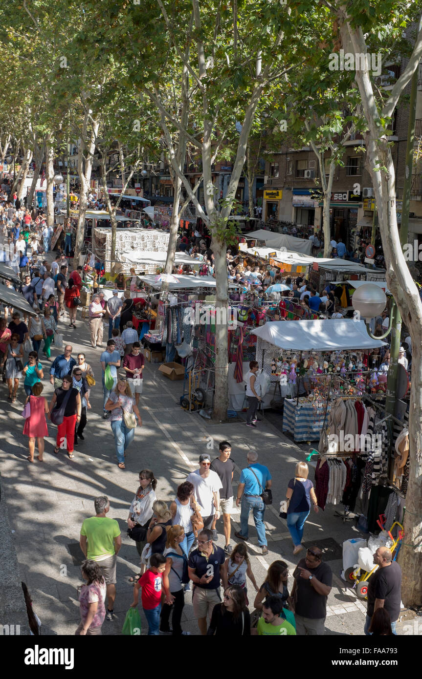 Marché aux puces El Rastro Madrid Espagne Banque D'Images
