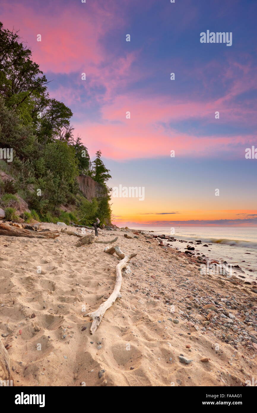 Orlowski Falaise, Mer Baltique au coucher du soleil, Gdynia, occidentale, Pologne Banque D'Images