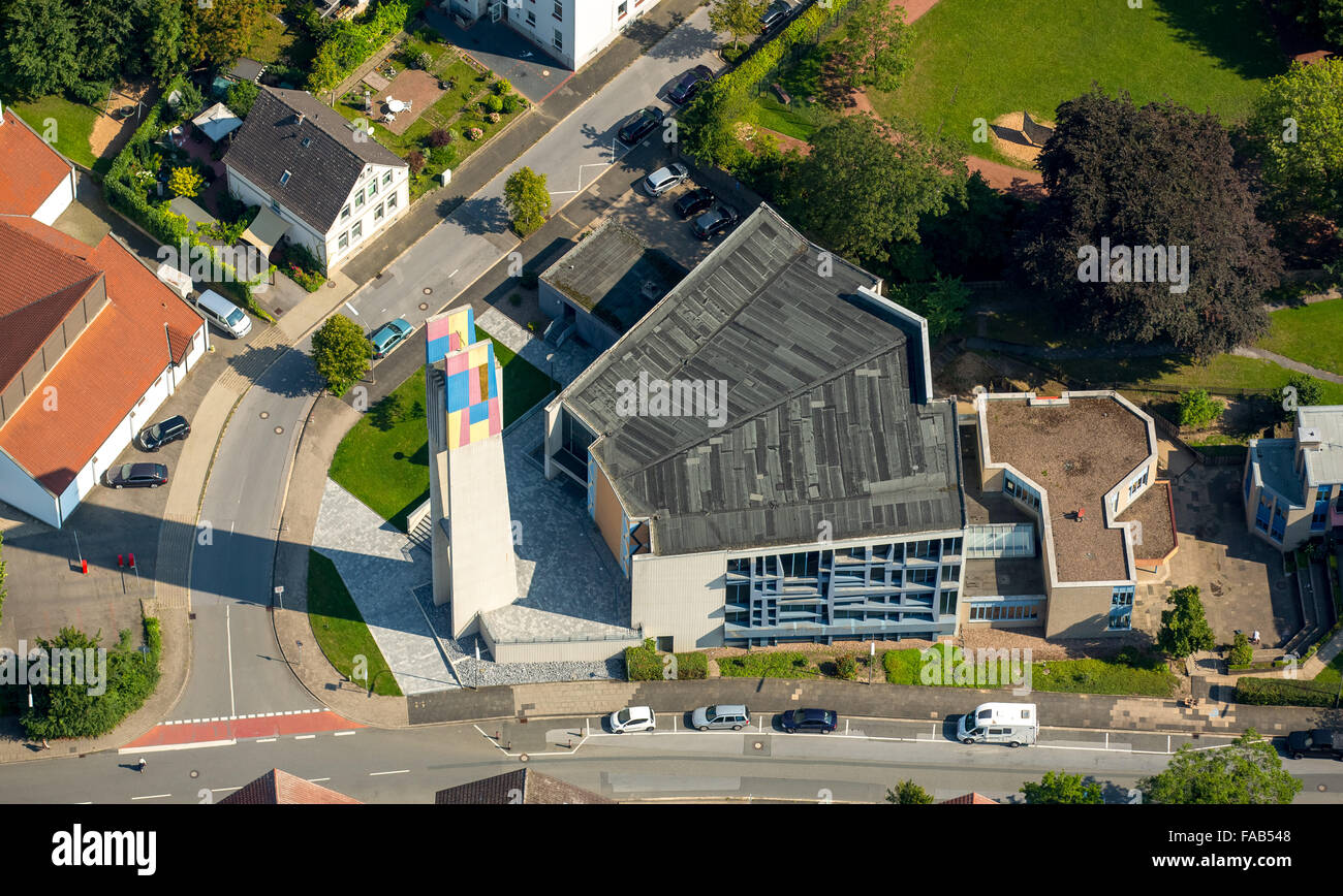 Vue aérienne, l'église St. Joseph. Bünde, à l'Est de la Westphalie, Rhénanie-Palatinat, Allemagne, Europe, vue aérienne, les oiseaux-lunettes de vue, Banque D'Images