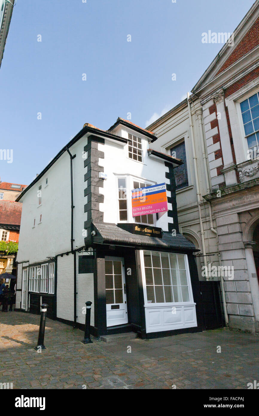 Le marché Cross House ('Crooked House') à Windsor, Berkshire, England, UK Banque D'Images