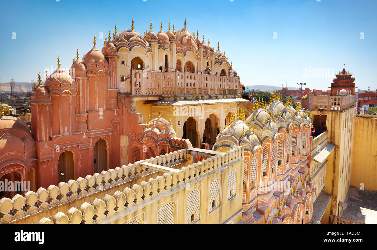 Vue arrière du Hawa Mahal, le palais des vents, Jaipur, Rajasthan, Inde Banque D'Images