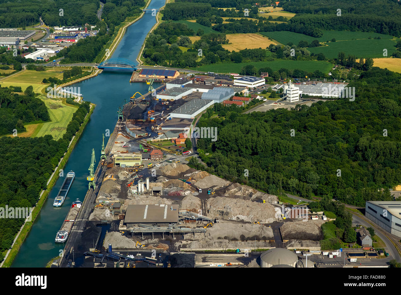 Vue aérienne, sur le Lünen Stadthafen canal Datteln-Hamm, fluvial, Luenen, Ruhr, Rhénanie du Nord-Westphalie, Allemagne, Banque D'Images