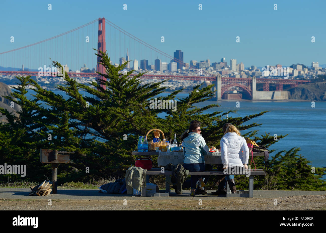 Un lieu de pique-nique pittoresque près du phare de point Bonita près du détroit du Golden Gate, Californie CA Banque D'Images