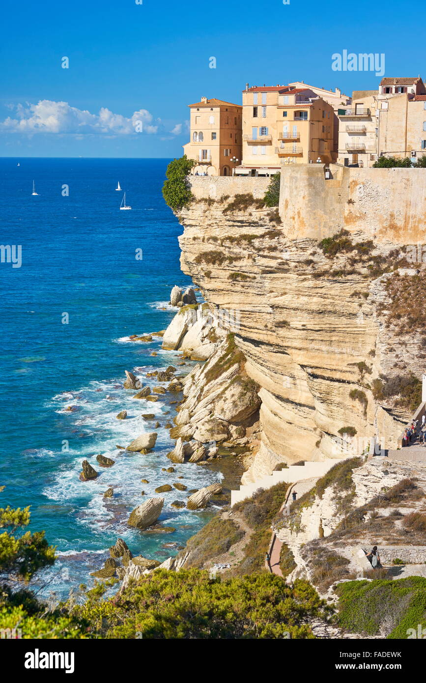 La vieille ville de Bonifacio, falaise de calcaire, Corse, France Banque D'Images