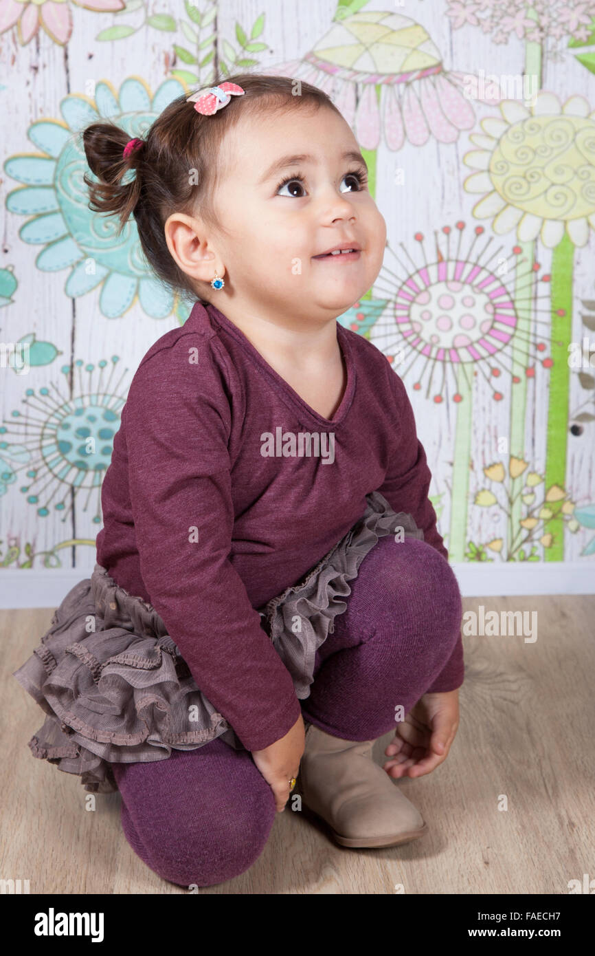 Portrait De 1 Et Demi Fille Bebe Superbe Piscine Photo Stock Alamy Portrait De 1 Et Demi Fille Bebe Superbe Piscine Photo Stock Alamy