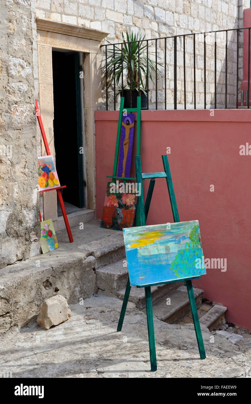 Couleur de l'eau peintures exposées à la vente dans la région de Dubrovnik, en Croatie. Banque D'Images