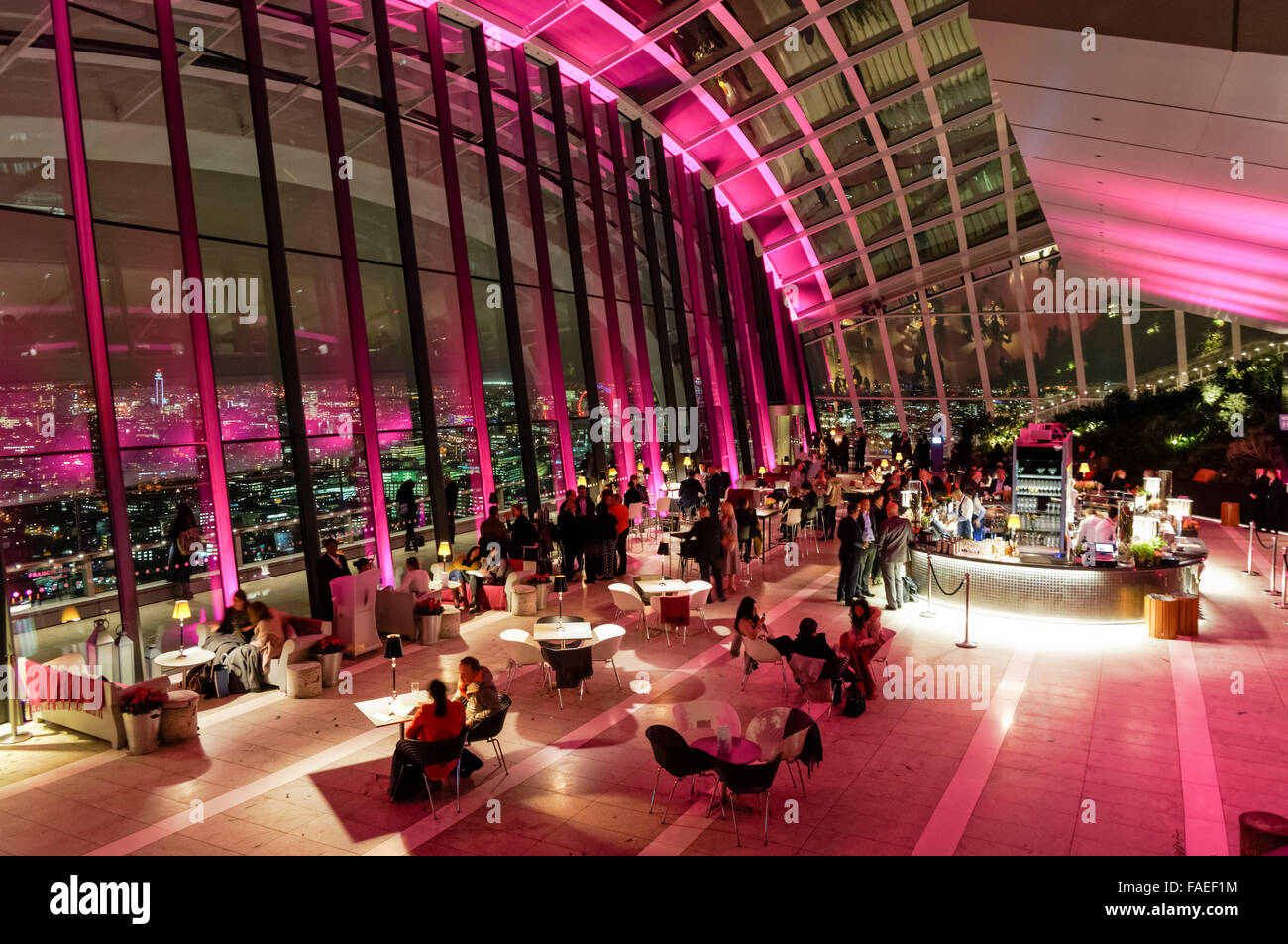 Le Sky Garden en haut de 20 Fenchurch Street, talkie walkie skyscraper, London England Royaume-Uni UK Banque D'Images