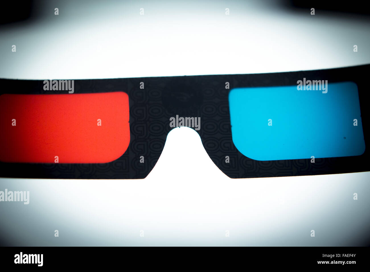 Trois dimensions 3D lunettes pour regarder des films en 3d à la télévision  photo Photo Stock - Alamy